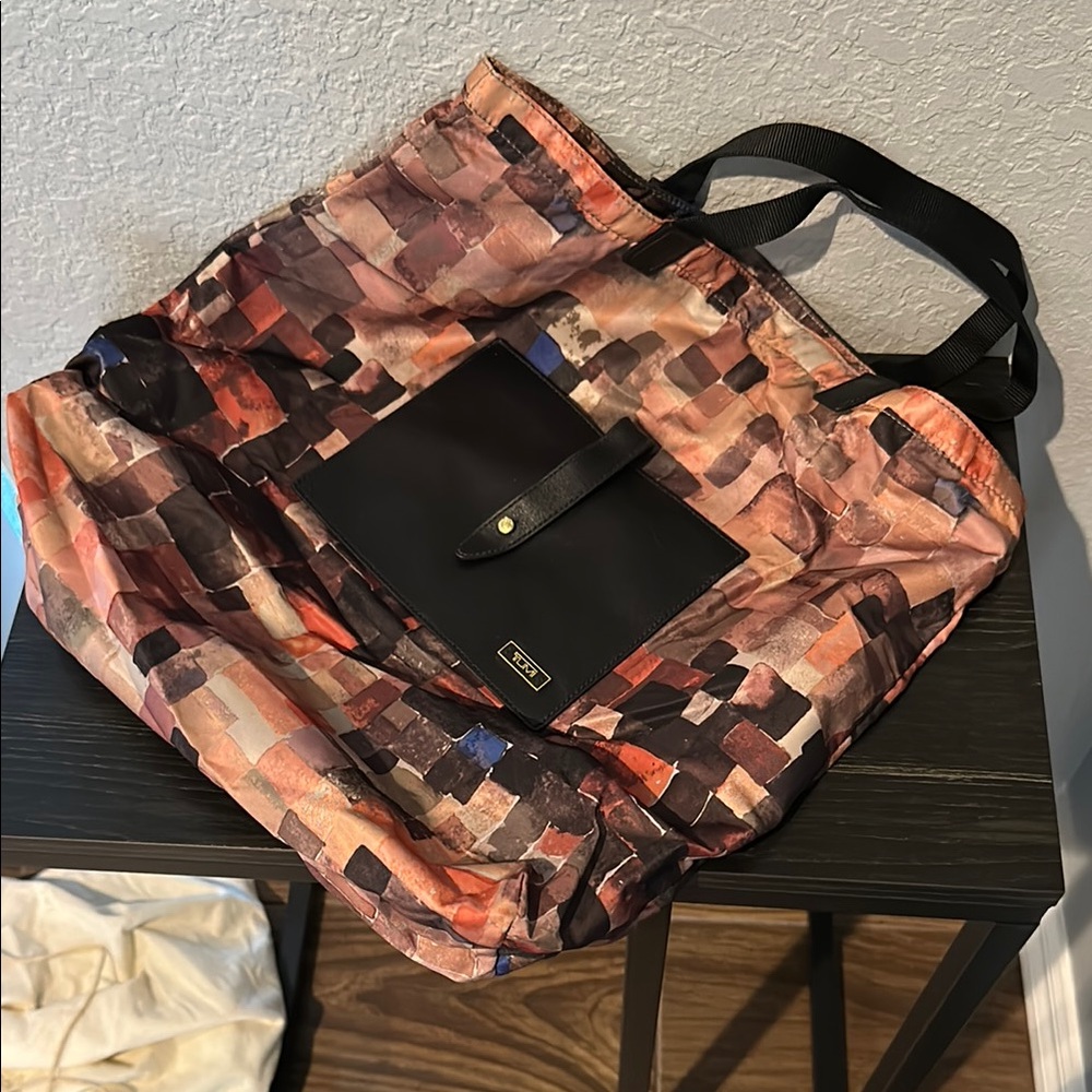 Colorful Tote Bag with Black Pocket